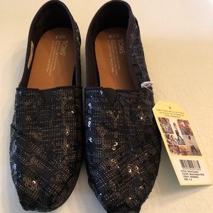 Tom’s Women’s Classic NEW Size 7.5